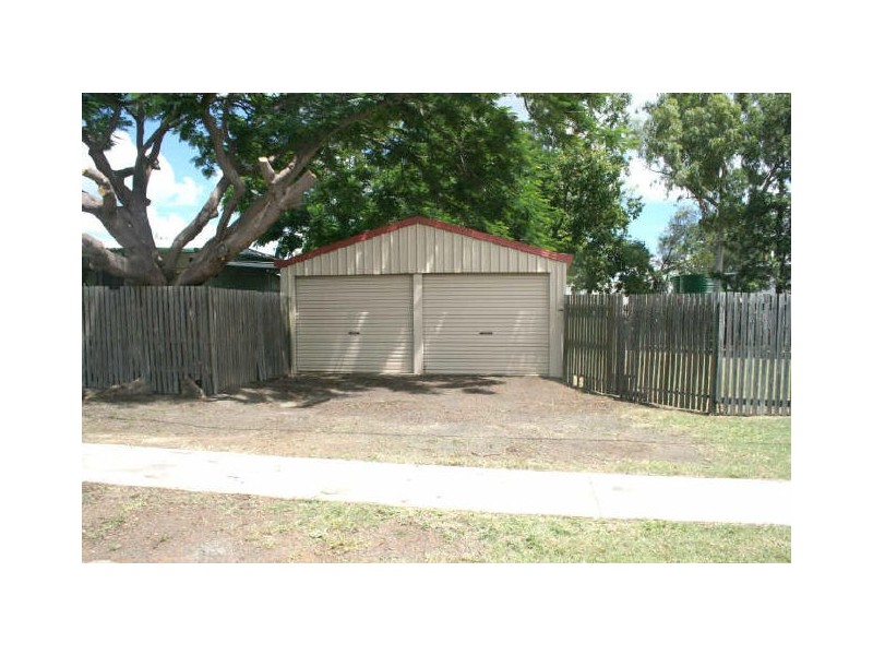 8 Malvin Street, Capella QLD 4723