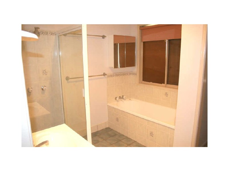 8 Malvin Street, Capella QLD 4723