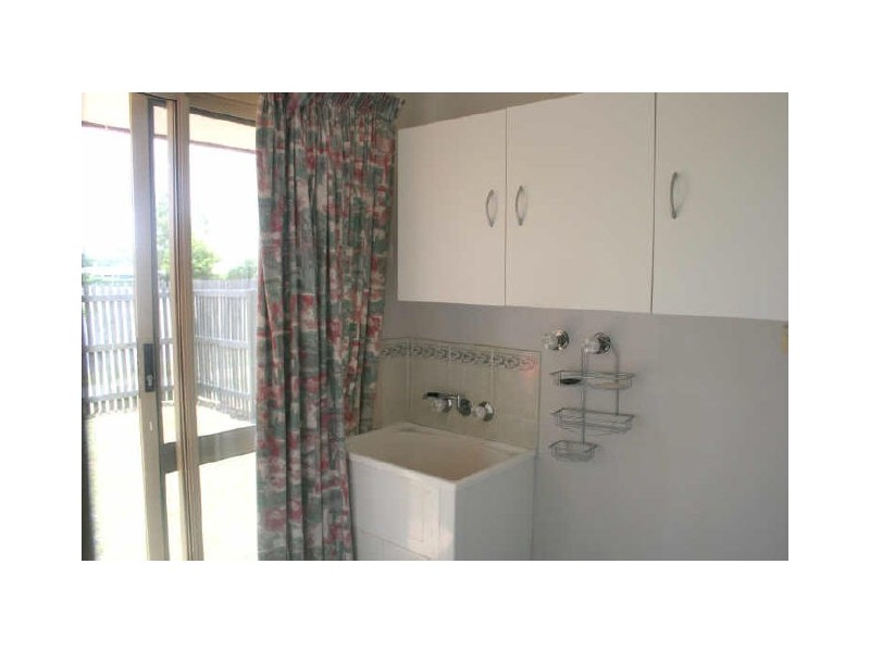 8 Malvin Street, Capella QLD 4723