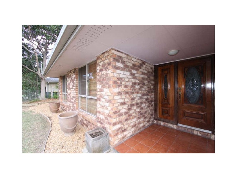 9 Cominos Street, Emerald QLD 4720