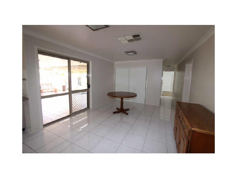 9 Cominos Street, Emerald QLD 4720