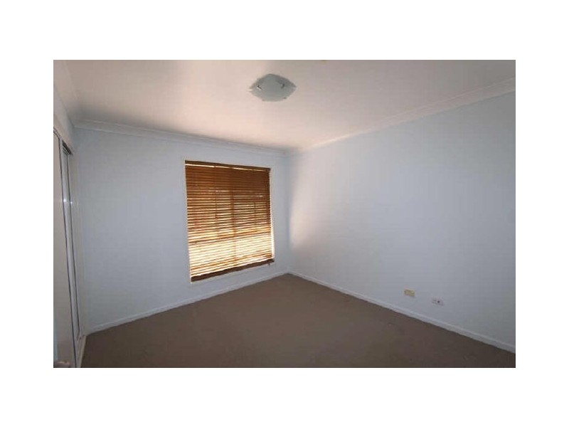 9 Cominos Street, Emerald QLD 4720