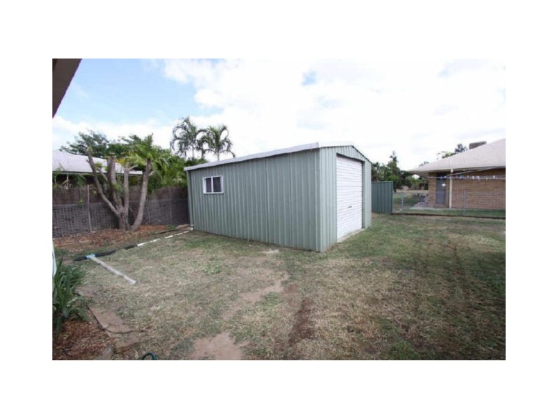 9 Cominos Street, Emerald QLD 4720