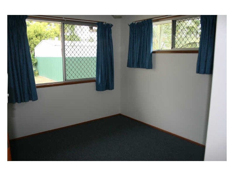 2/15 Campbell Street, Emerald QLD 4720
