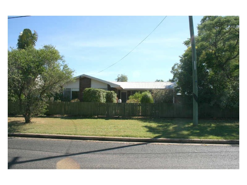 45 Park Avenue, Emerald QLD 4720