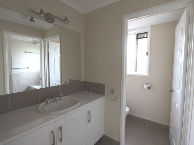45 Park Avenue, Emerald QLD 4720