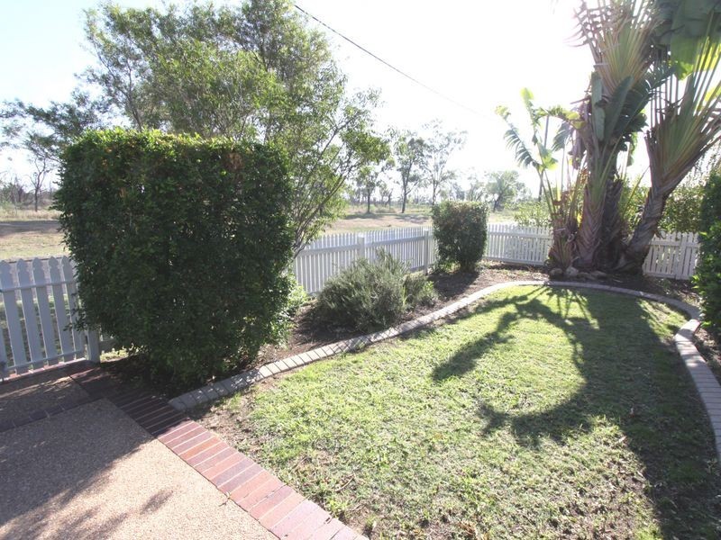 45 Park Avenue, Emerald QLD 4720