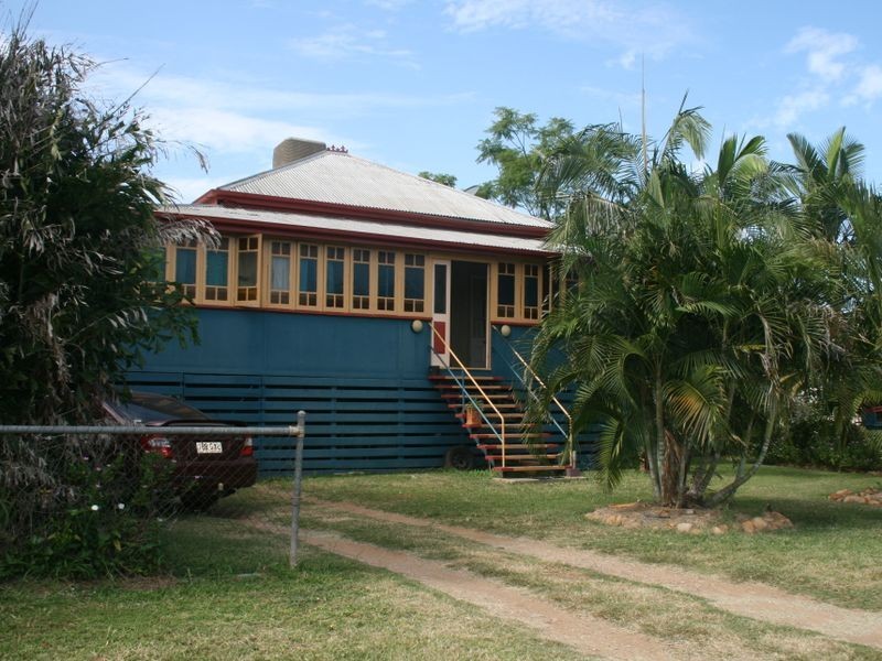34 Retro St, Emerald QLD 4720