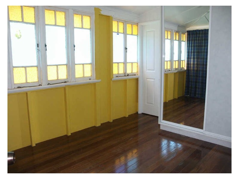 34 Retro St, Emerald QLD 4720