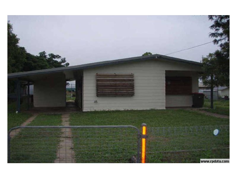 6 Huntley Street, Capella QLD 4723