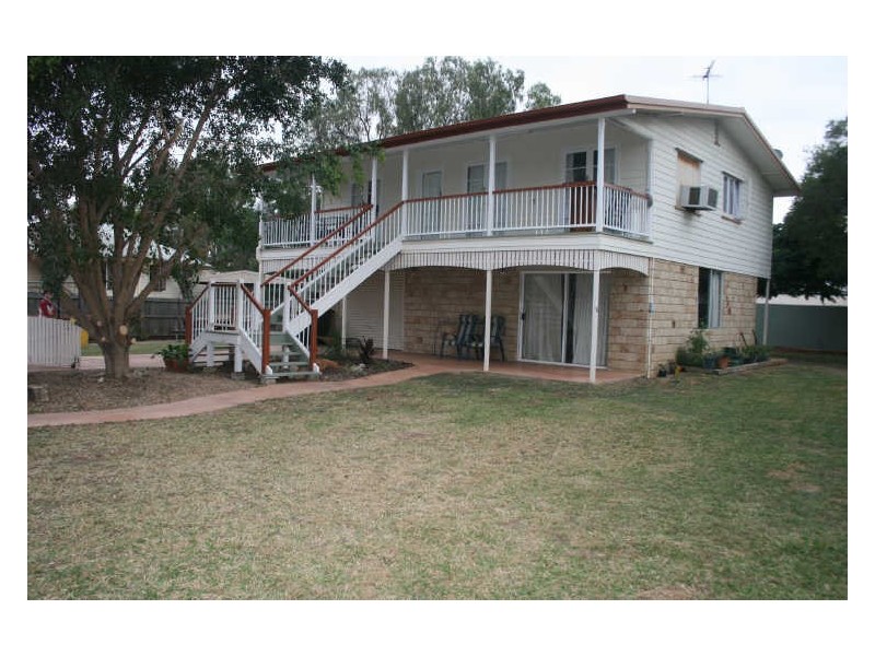 7 Edwards Place, Emerald QLD 4720