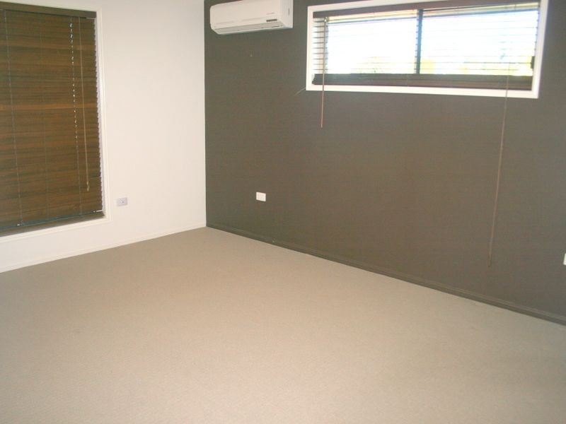 49 Loch Street, Emerald QLD 4720