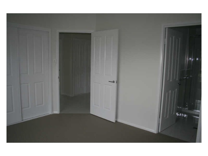 2/4 Yering Street, Emerald QLD 4720