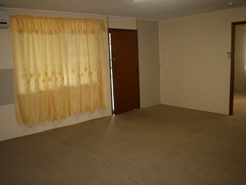 96 Ruby Street, Emerald QLD 4720