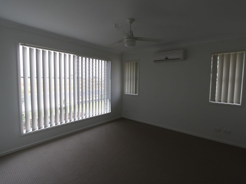 15 Lakeside Drive, Emerald QLD 4720