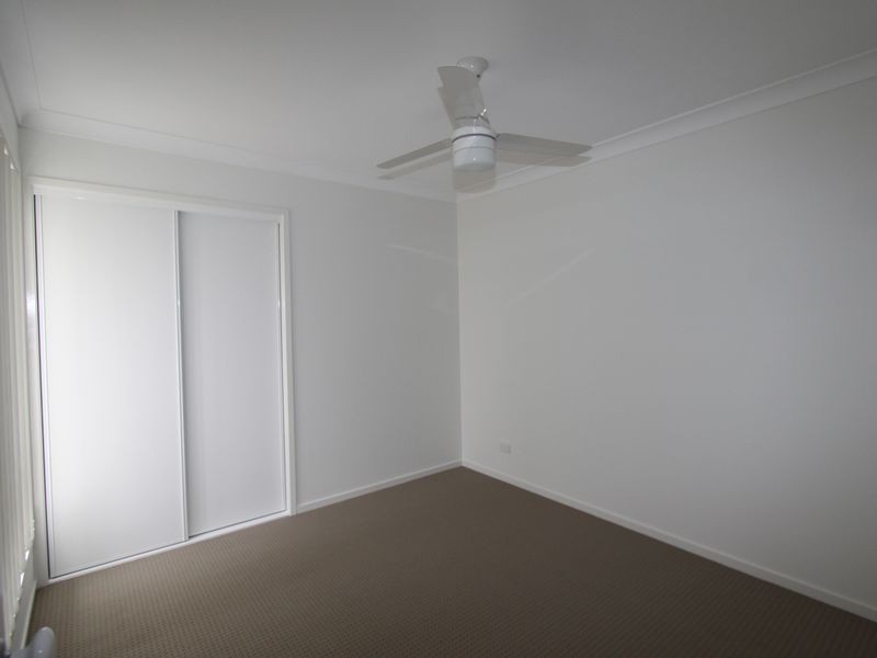 15 Lakeside Drive, Emerald QLD 4720