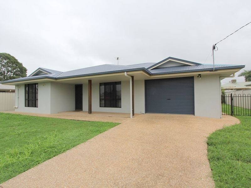 21 Crinum Crescent, Emerald QLD 4720