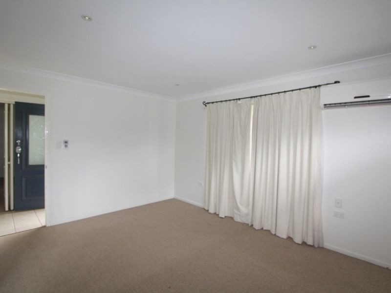 21 Crinum Crescent, Emerald QLD 4720