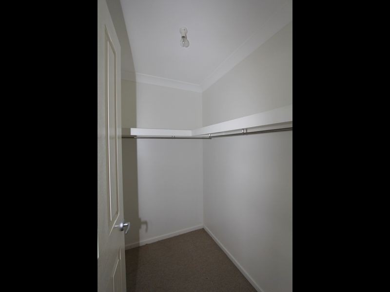 21 Crinum Crescent, Emerald QLD 4720