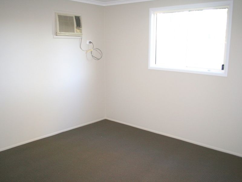 13 Leichhardt Street, Emerald QLD 4720