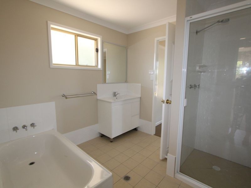 15 Waldby Court, Emerald QLD 4720