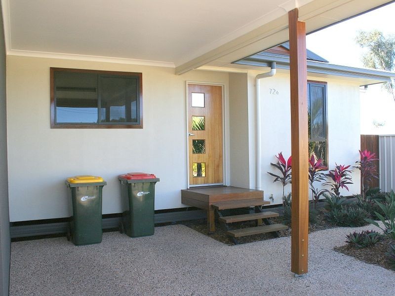 2/72 Long Street, Emerald QLD 4720