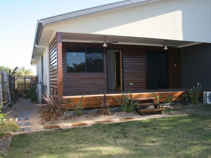 2/72 Long Street, Emerald QLD 4720