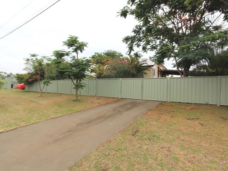 18 White Street, Emerald QLD 4720