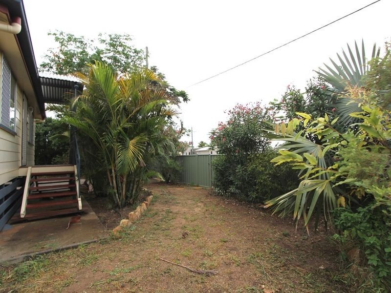 18 White Street, Emerald QLD 4720