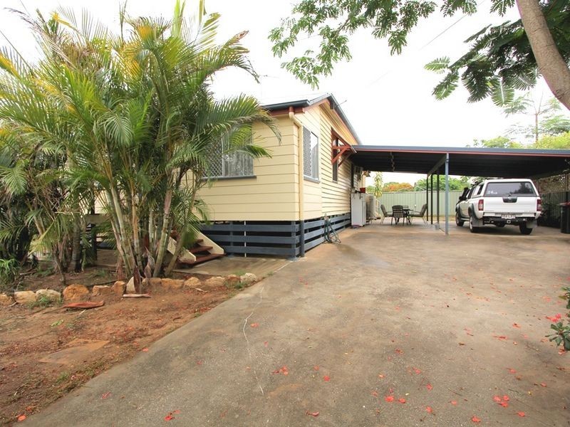 18 White Street, Emerald QLD 4720