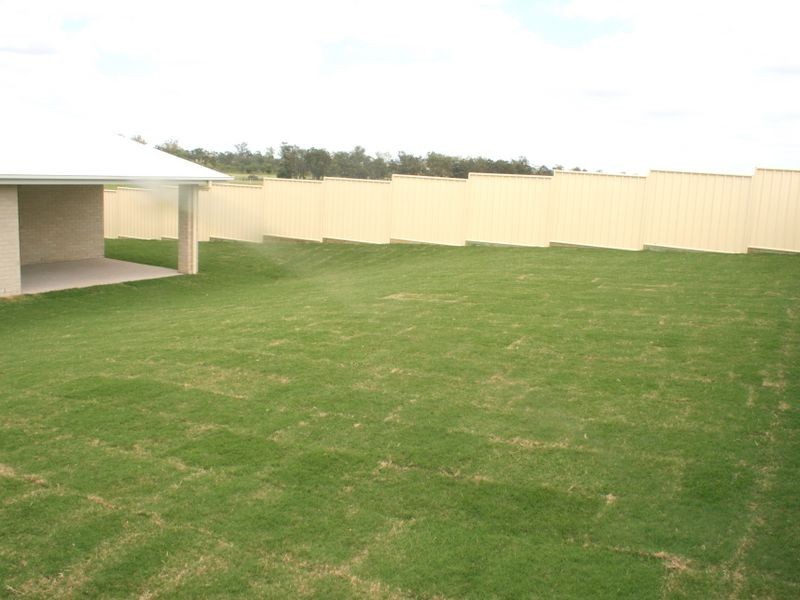 22 Scenic Drive, Emerald QLD 4720