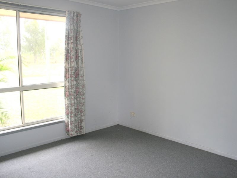 29 Park Avenue, Emerald QLD 4720