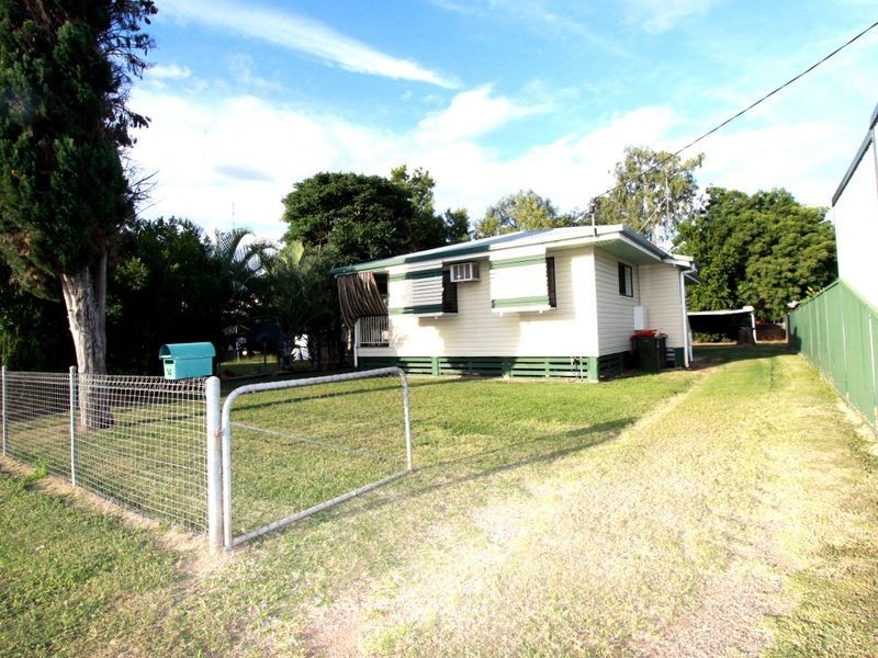 14 Sapphire Avenue, Emerald QLD 4720