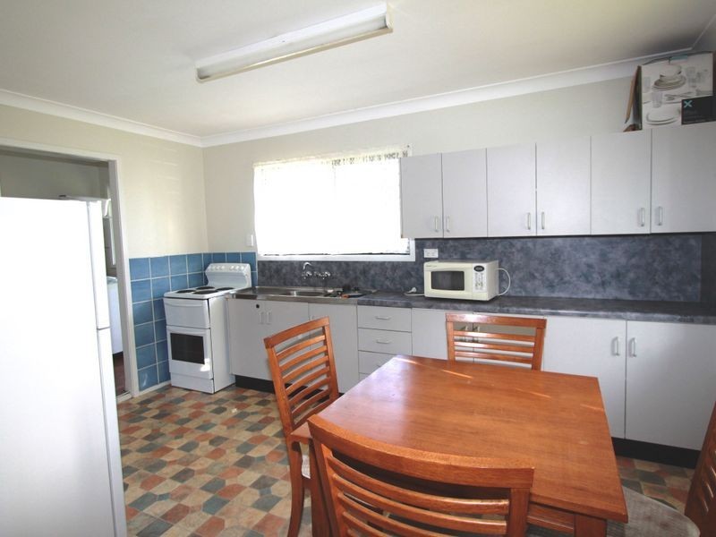 14 Sapphire Avenue, Emerald QLD 4720