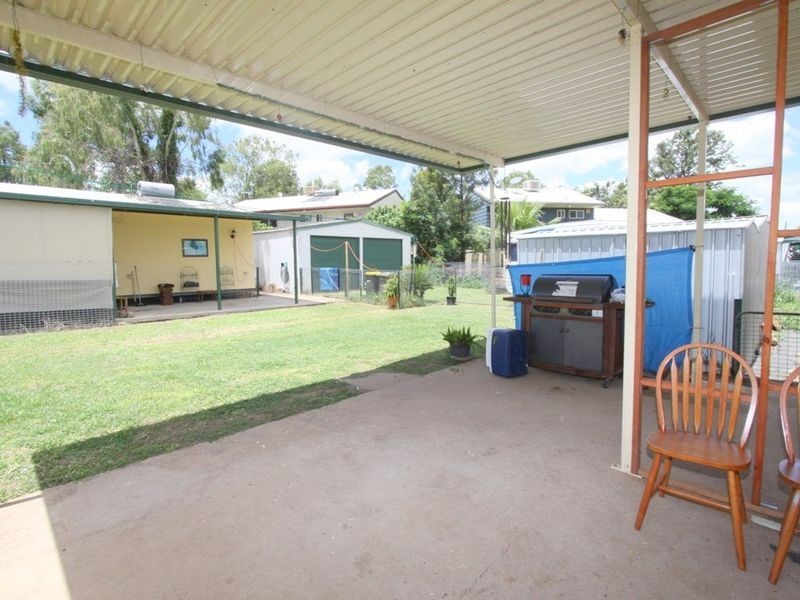 80 Anakie Street, Emerald QLD 4720