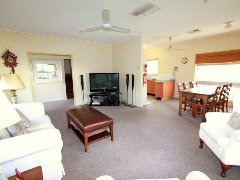 26 Centenary Drive, Emerald QLD 4720