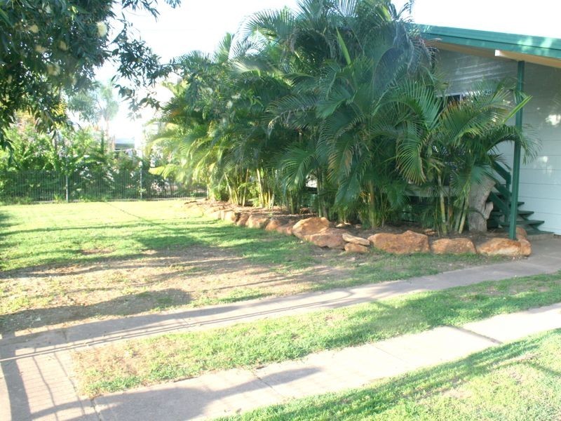 16 Centenary Drive, Emerald QLD 4720