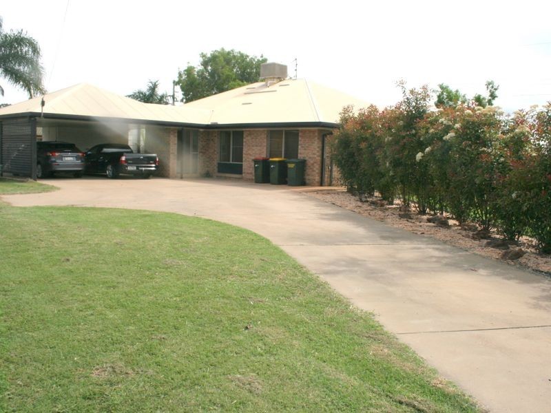5 Chalmers Crescent, Emerald QLD 4720