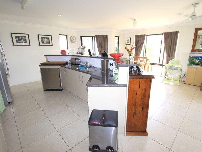 24 Mayfair Drive, Emerald QLD 4720