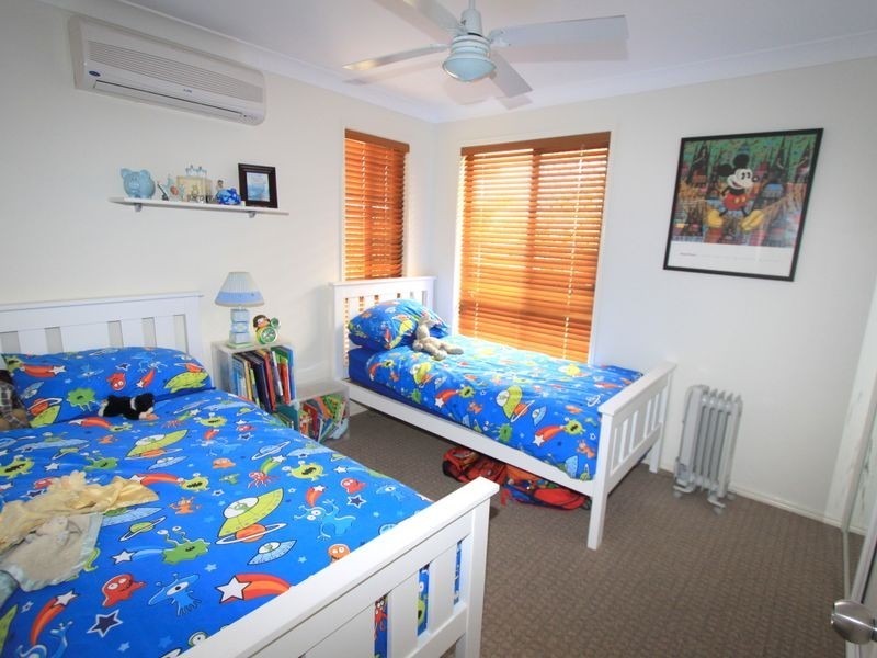 24 Mayfair Drive, Emerald QLD 4720