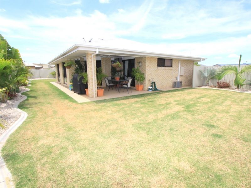 24 Mayfair Drive, Emerald QLD 4720