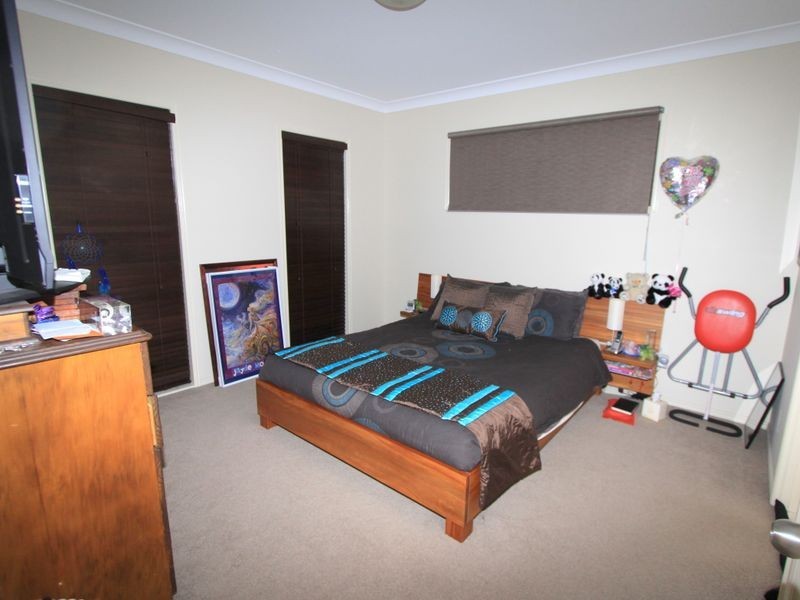 9 Carrington Place, Emerald QLD 4720