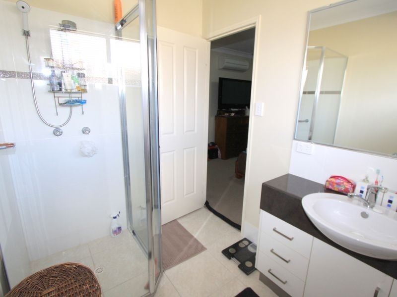 9 Carrington Place, Emerald QLD 4720