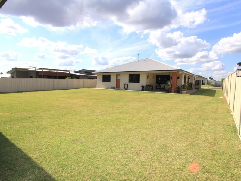 9 Carrington Place, Emerald QLD 4720