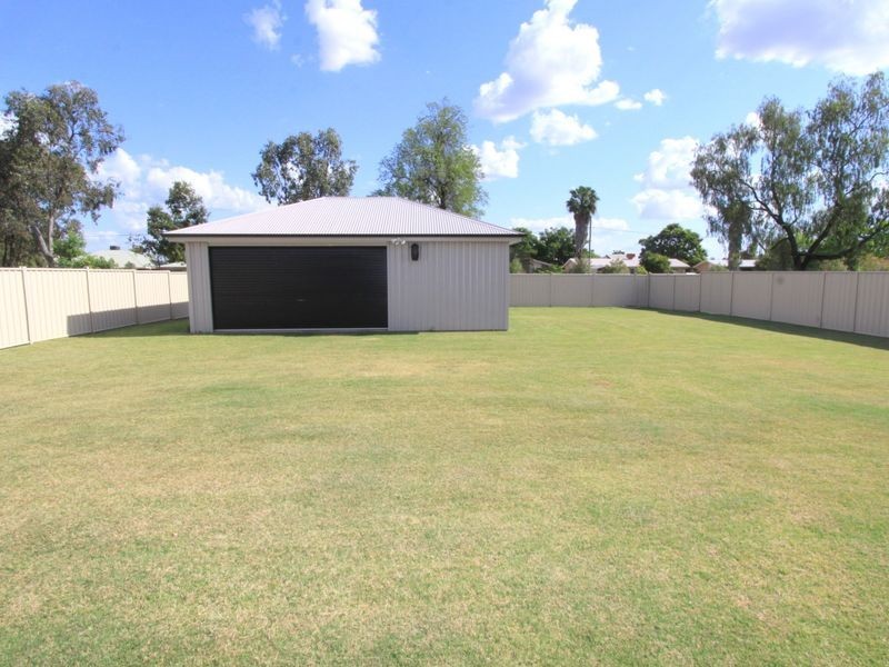 9 Carrington Place, Emerald QLD 4720