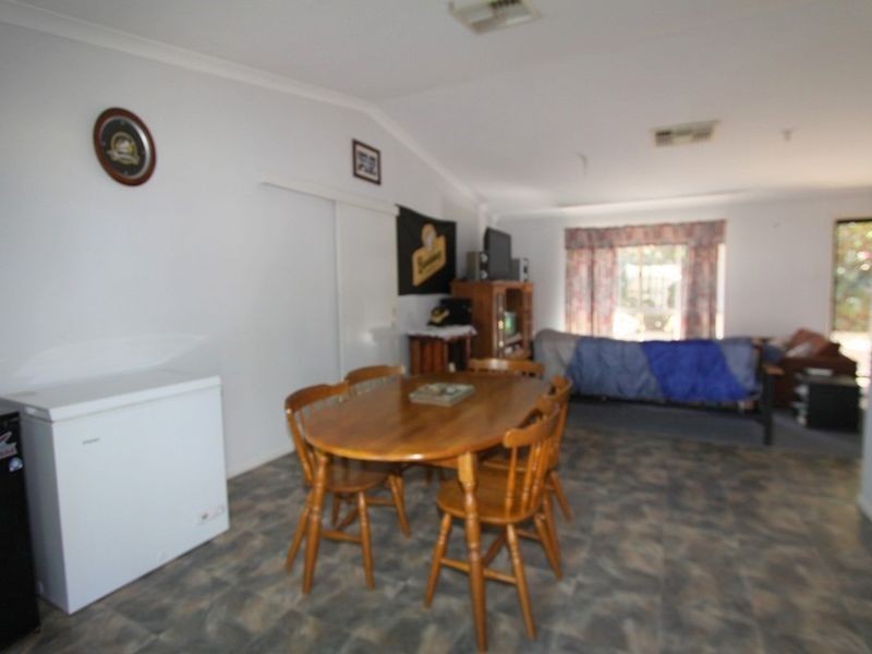 4 Caprice Court, Emerald QLD 4720