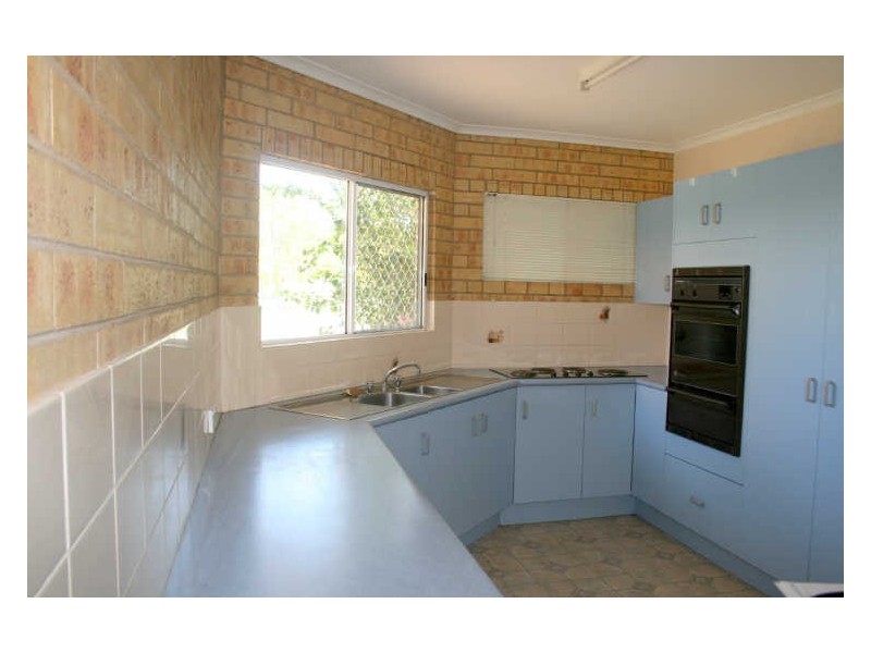 2/29 Gladstone Street, Emerald QLD 4720
