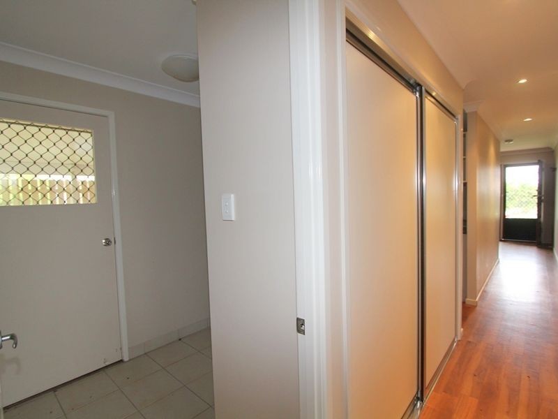 38 Cowan Crescent, Emerald QLD 4720