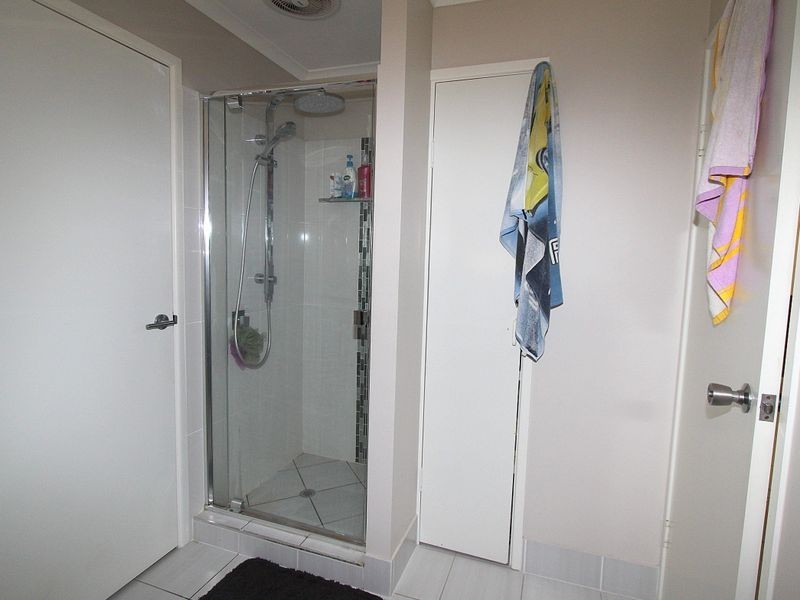 75 Staal Crescent, Emerald QLD 4720