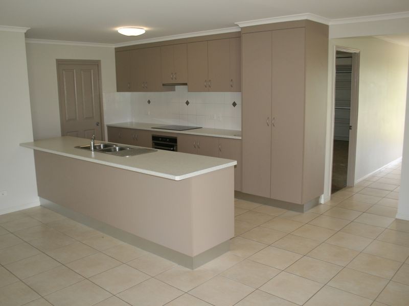 5 Mt MacArthur Blvd, Capella QLD 4723